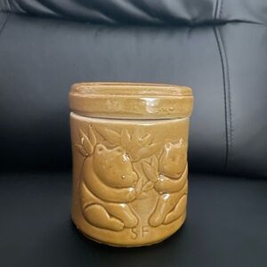Ceramics container